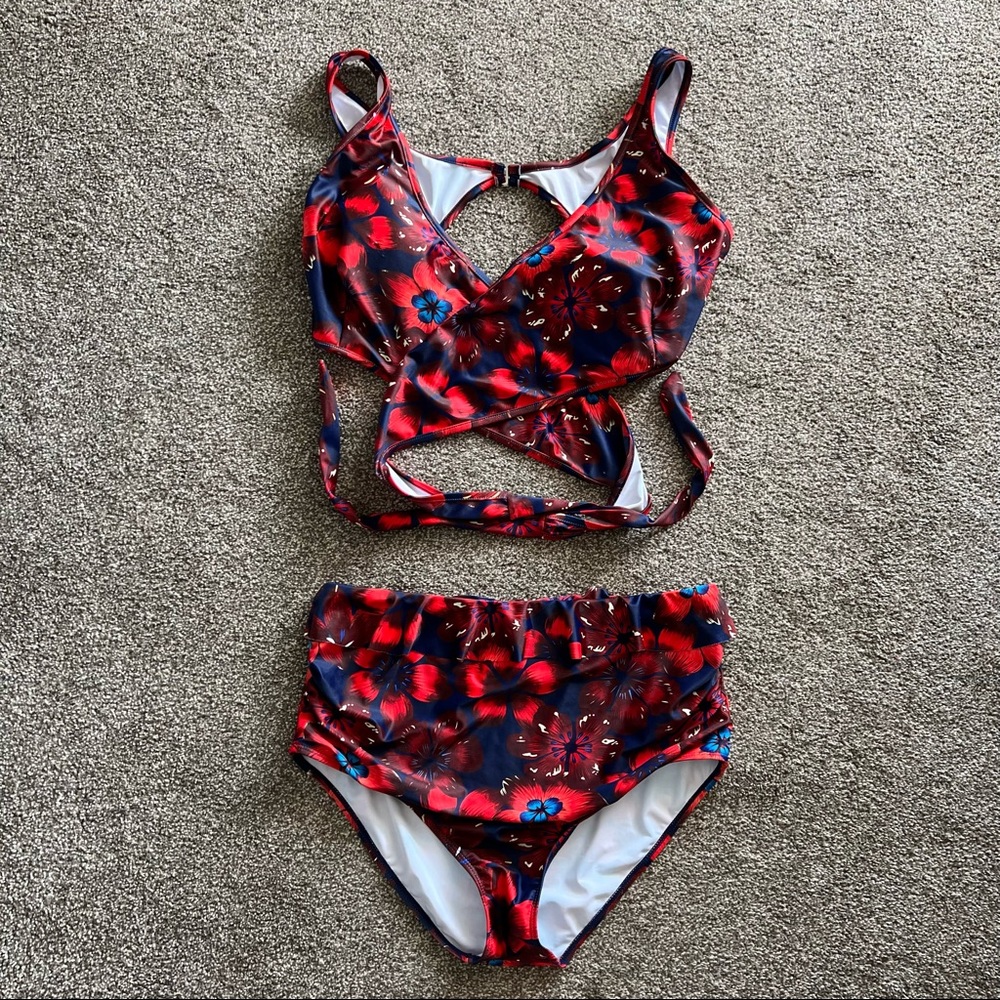 Floral Bathing Suit Set Size XL
